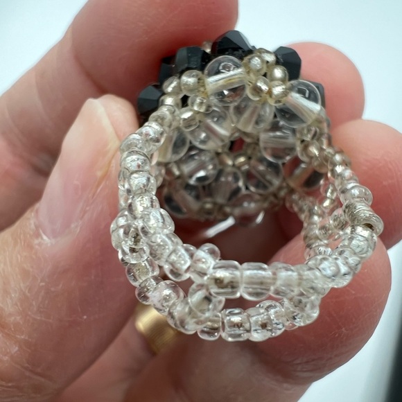 Vintage Stretch Flower Elegant Black and Silver Beaded Ring - Picture 15 of 15